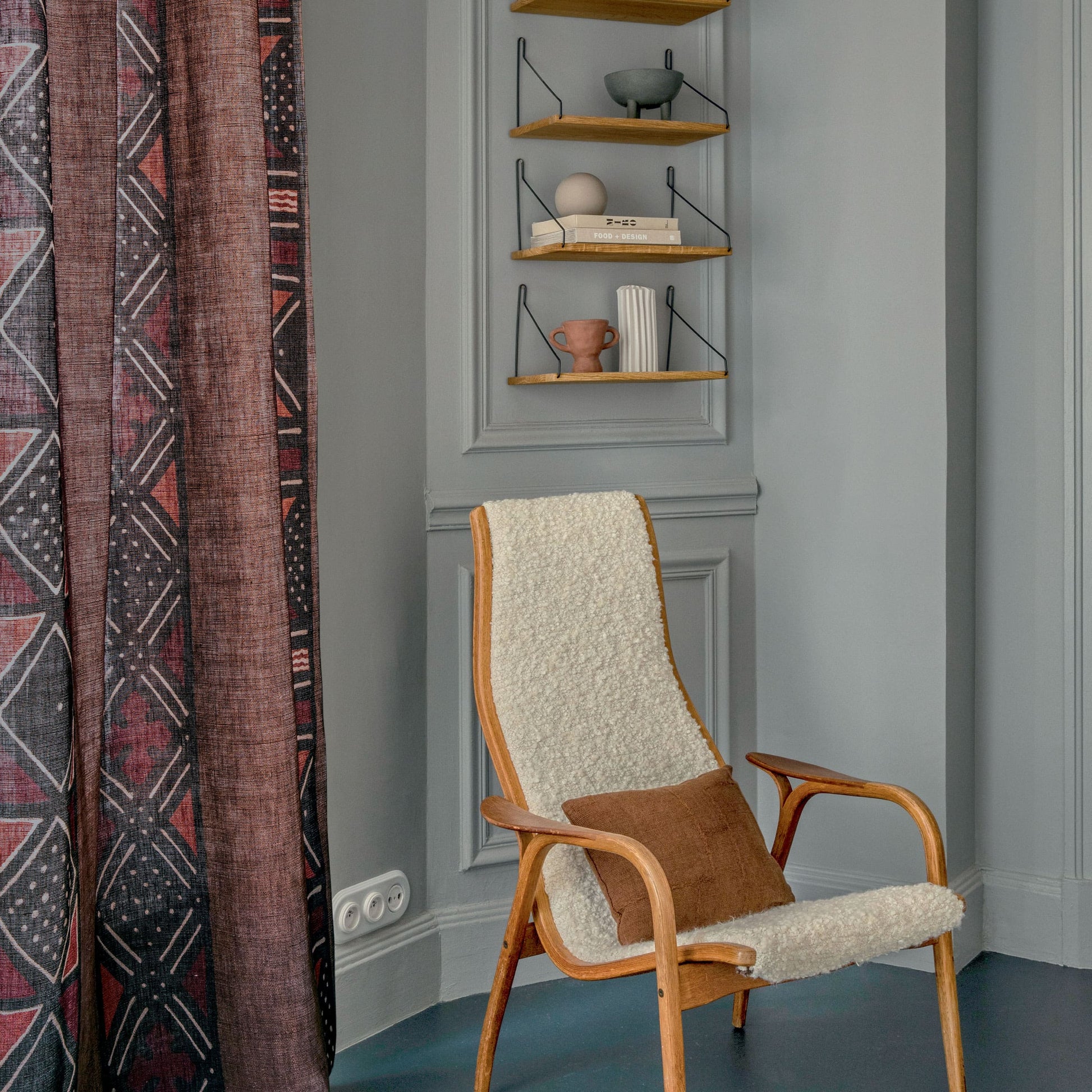Elitis | Exil - room scene