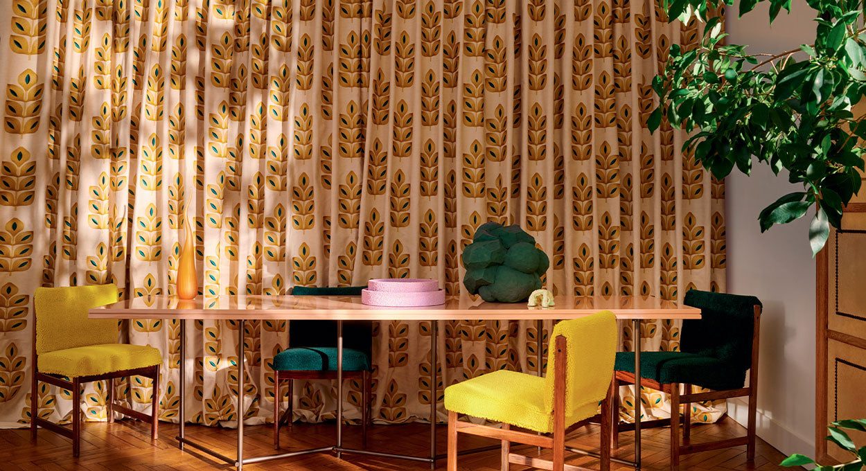 Elitis | Lou - room scene