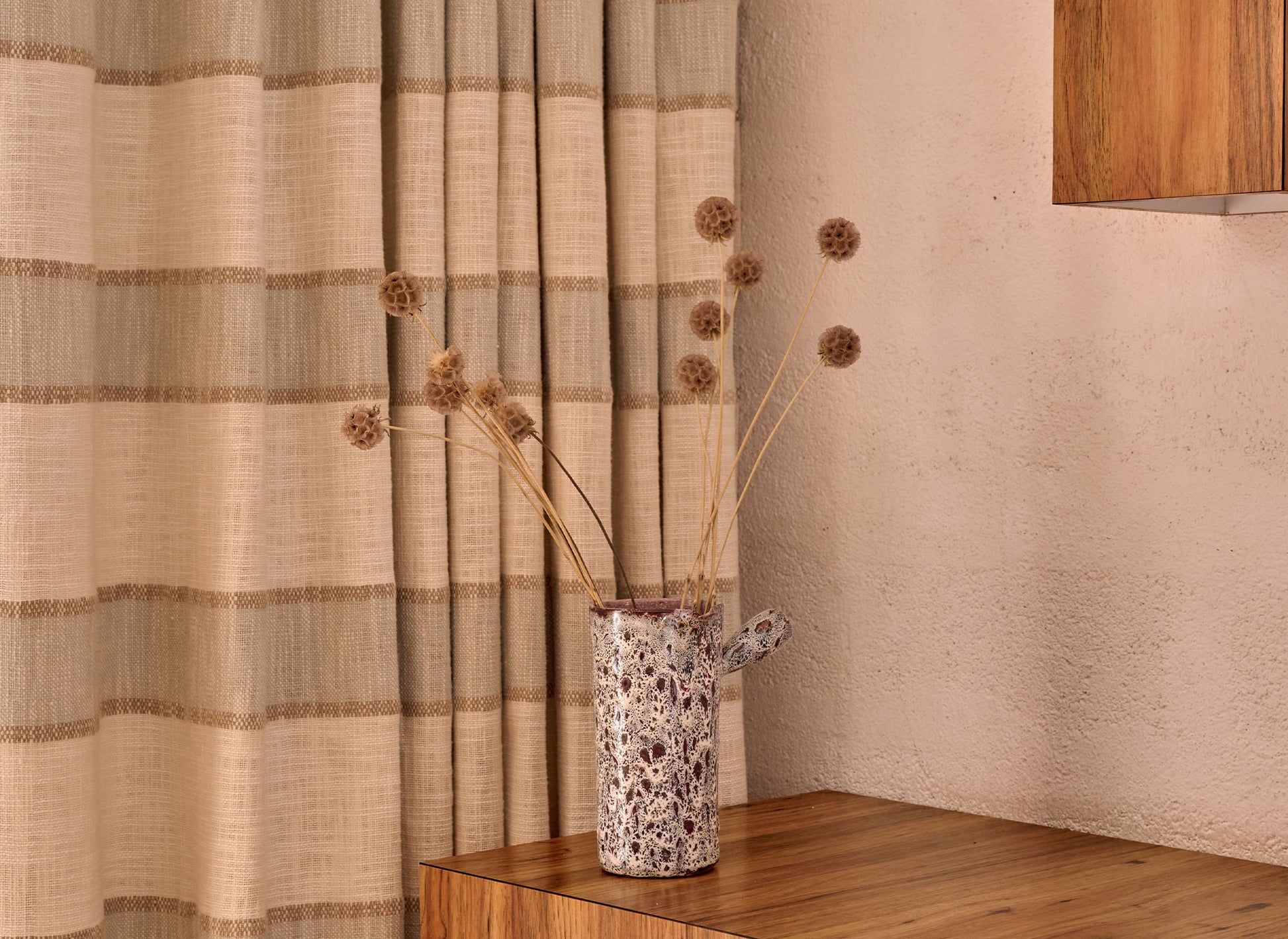 Elitis | Agda - room scene