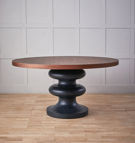 Julian Chichester | Carlo Table