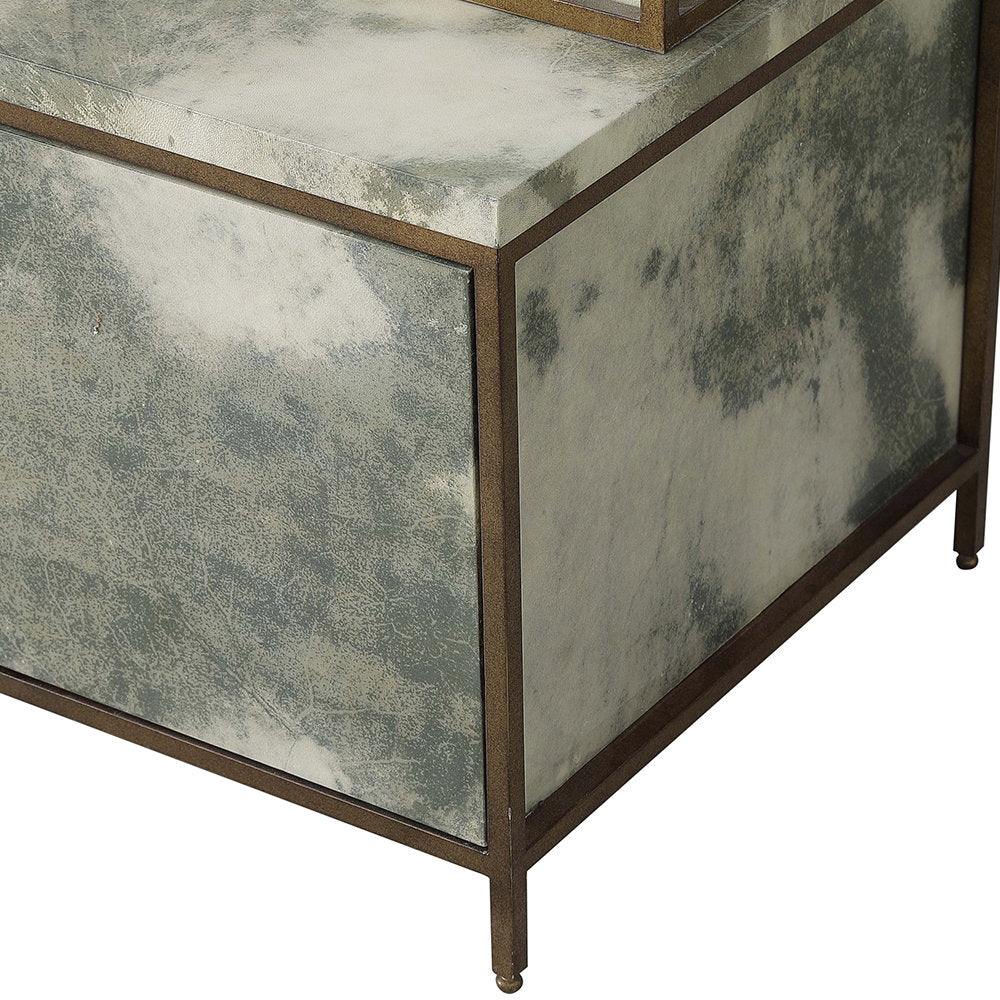 Julian Chichester | Kips Bookcase