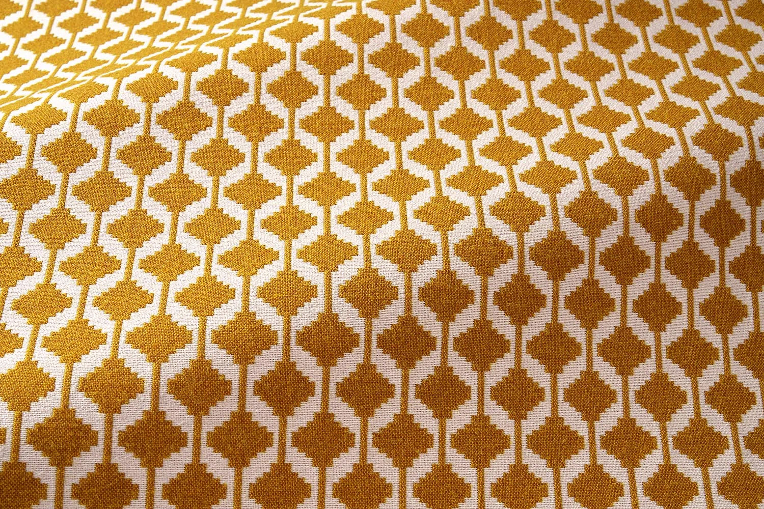 Pierre Frey Fersen - Ocre